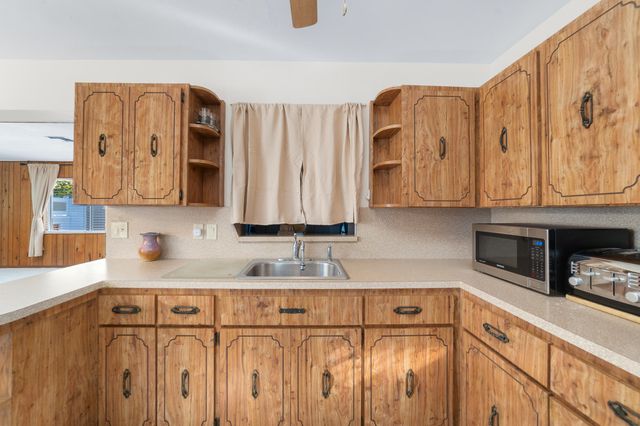 2001 NE 30th Street, Fort Lauderdale, FL 33306