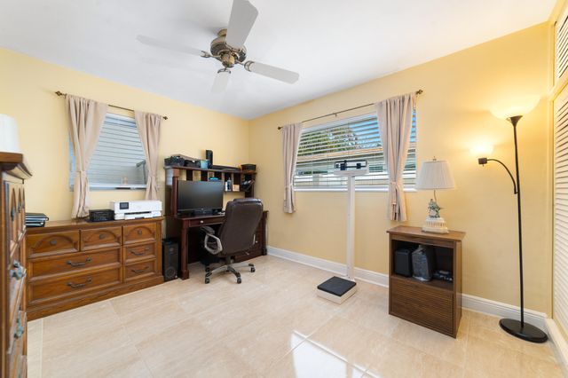 2001 NE 30th Street, Fort Lauderdale, FL 33306