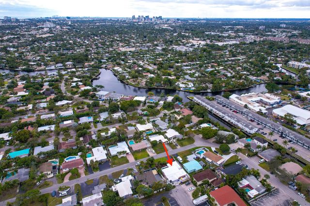 2001 NE 30th Street, Fort Lauderdale, FL 33306