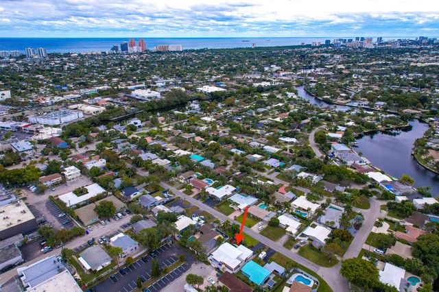 2001 NE 30th Street, Fort Lauderdale, FL 33306