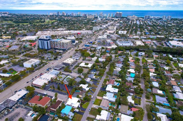 2001 NE 30th Street, Fort Lauderdale, FL 33306
