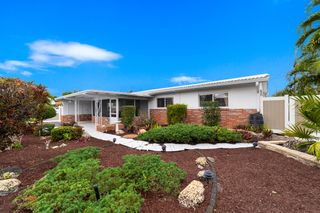 2001 NE 30th Street, Fort Lauderdale, FL 33306