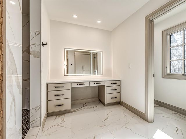 19019 Woodmere Street, Owasso, OK 74055