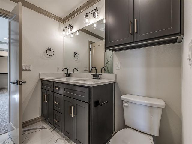 19019 Woodmere Street, Owasso, OK 74055