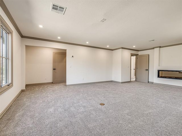 19019 Woodmere Street, Owasso, OK 74055