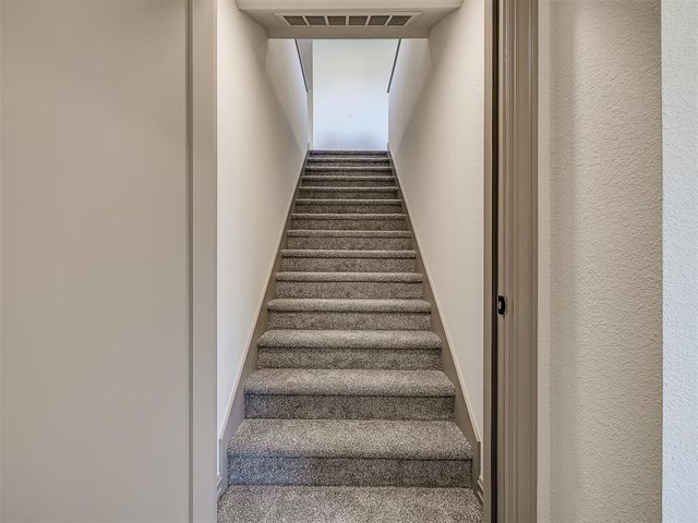 19019 Woodmere Street, Owasso, OK 74055