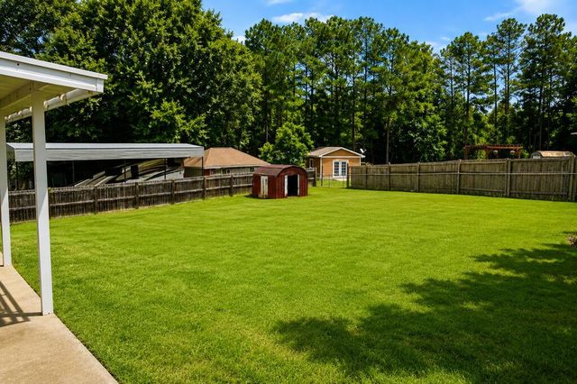 11 Lee Road 2033, Phenix City, AL 36870