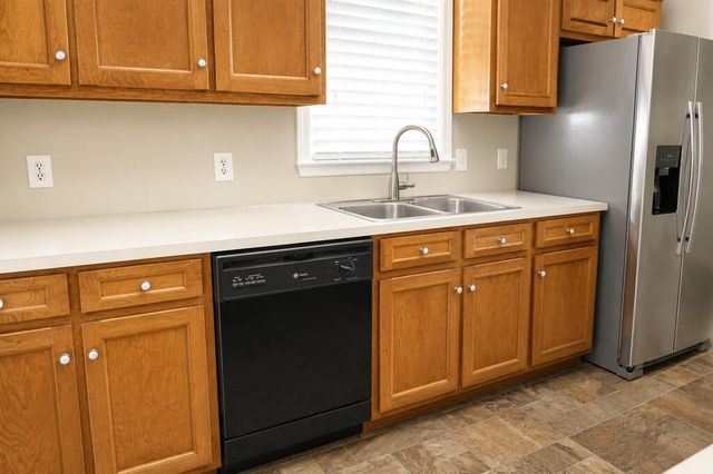 11 Lee Road 2033, Phenix City, AL 36870
