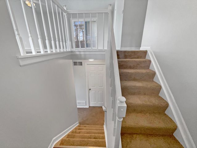 6880 Barker Drive, Canal Winchester, OH 43110