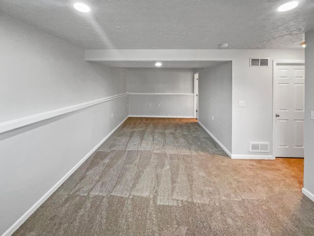 6880 Barker Drive, Canal Winchester, OH 43110