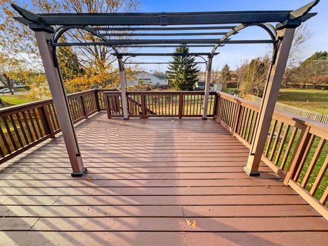 6880 Barker Drive, Canal Winchester, OH 43110