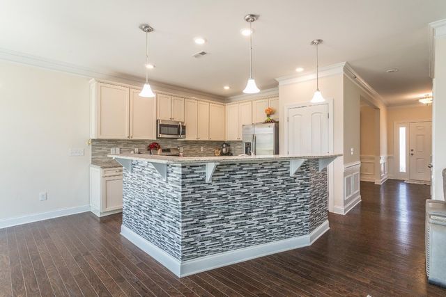 1102 Dartmouth Drive, Mebane, NC 27302