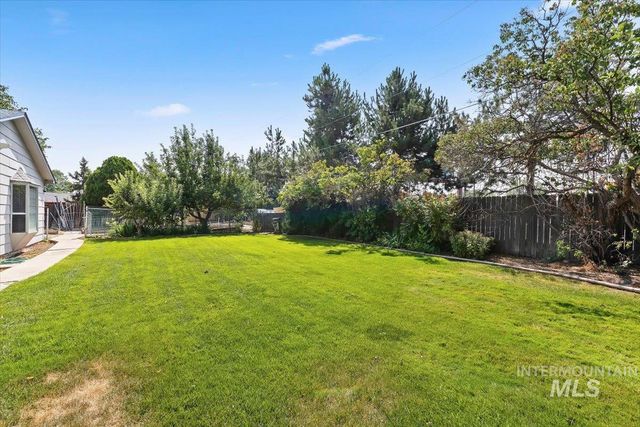 6909 W Sunnybrook Dr, Boise, ID 83709