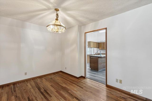 6909 W Sunnybrook Dr, Boise, ID 83709