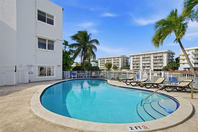 1185 Marseille Dr 308, Miami Beach, FL 33141