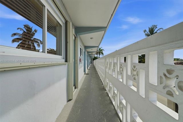 1185 Marseille Dr 308, Miami Beach, FL 33141