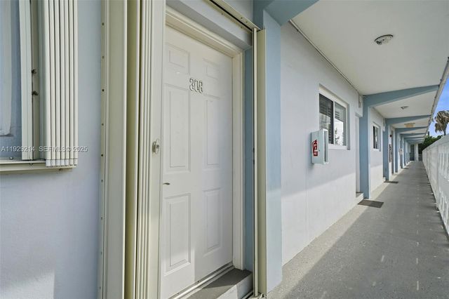 1185 Marseille Dr 308, Miami Beach, FL 33141