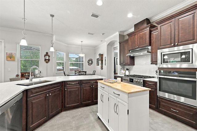 510 CREEKSIDE COURT, Safety Harbor, FL 34695