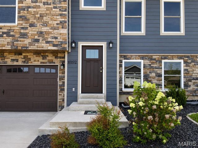 10192 Riehl Farm Drive, Potosi, MO 63664