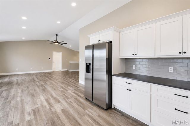 10192 Riehl Farm Drive, Potosi, MO 63664