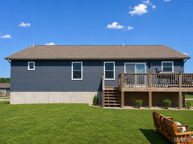 10192 Riehl Farm Drive, Potosi, MO 63664