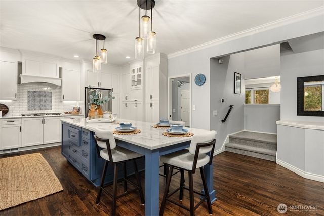 20024 NE 188th Place, Woodinville, WA 98077