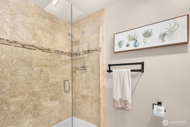 20024 NE 188th Place, Woodinville, WA 98077