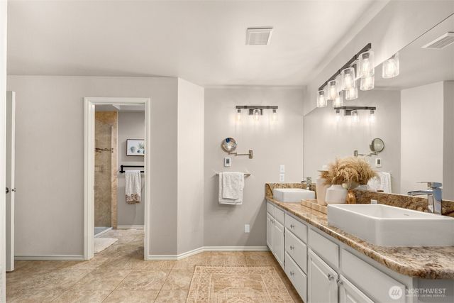 20024 NE 188th Place, Woodinville, WA 98077