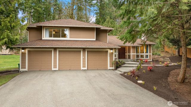 20024 NE 188th Place, Woodinville, WA 98077