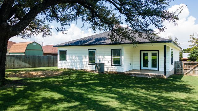509 Brown Street, Lampasas, TX 76550