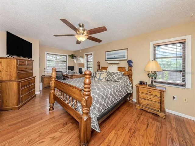 2331 MISSION VALLEY BOULEVARD, Nokomis, FL 34275