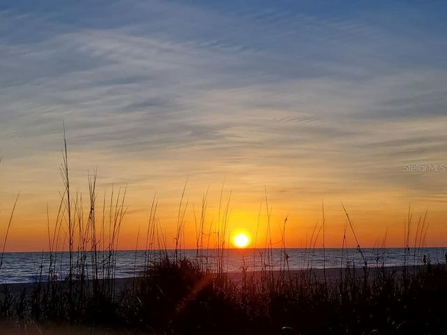 2331 MISSION VALLEY BOULEVARD, Nokomis, FL 34275