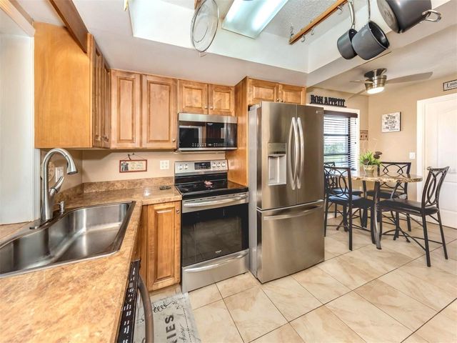 2331 MISSION VALLEY BOULEVARD, Nokomis, FL 34275