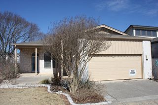 1816 Woodstone Dr, Kerrville, TX 78028