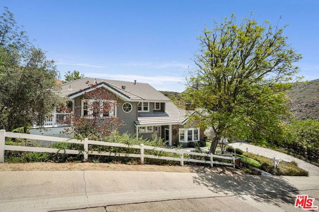 10 Holster Lane, Bell Canyon, CA 91307