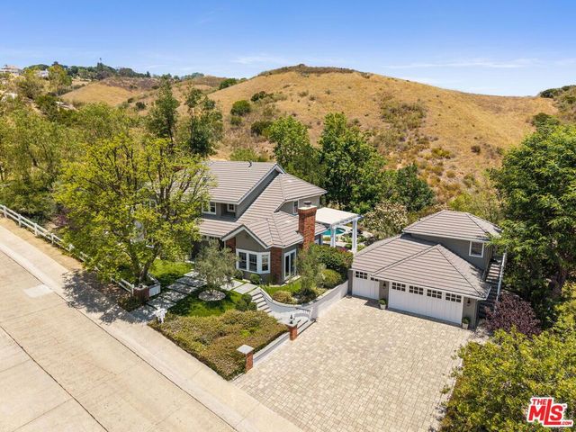 10 Holster Lane, Bell Canyon, CA 91307