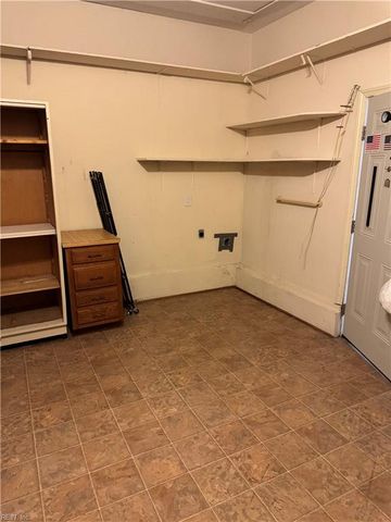 208 Narragansett DR, Virginia Beach, VA 23462