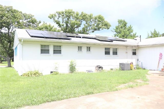 208 Narragansett DR, Virginia Beach, VA 23462