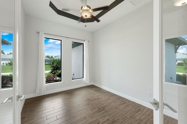 2126 NE 2ND STREET, Cape Coral, FL 33909