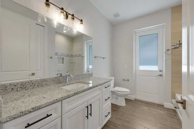 2126 NE 2ND STREET, Cape Coral, FL 33909