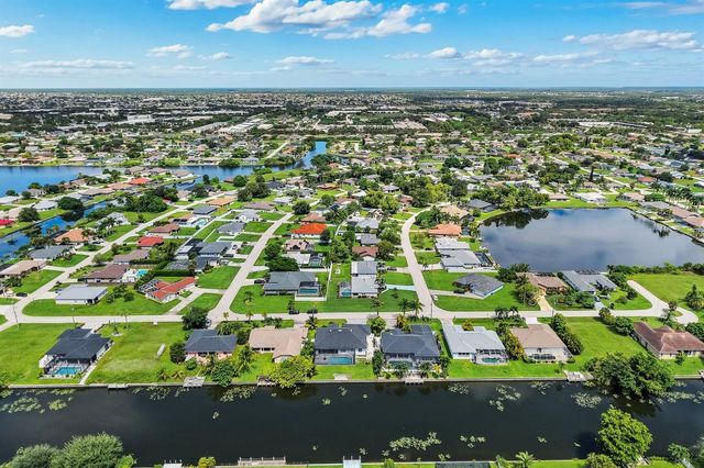 2126 NE 2ND STREET, Cape Coral, FL 33909