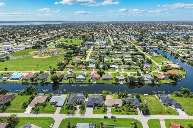 2126 NE 2ND STREET, Cape Coral, FL 33909