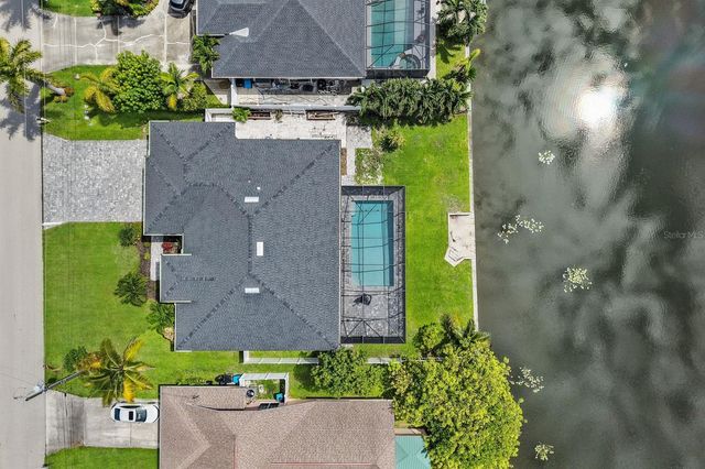 2126 NE 2ND STREET, Cape Coral, FL 33909
