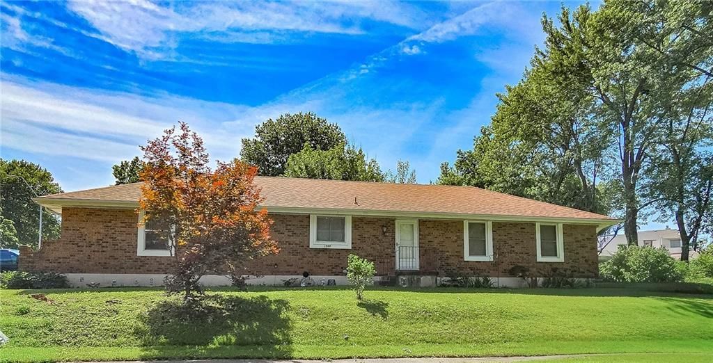 1500 N Aztec Avenue, Independence, MO 64056