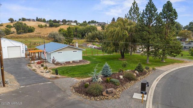 770 Lancaster Rd, Selah, WA 98942