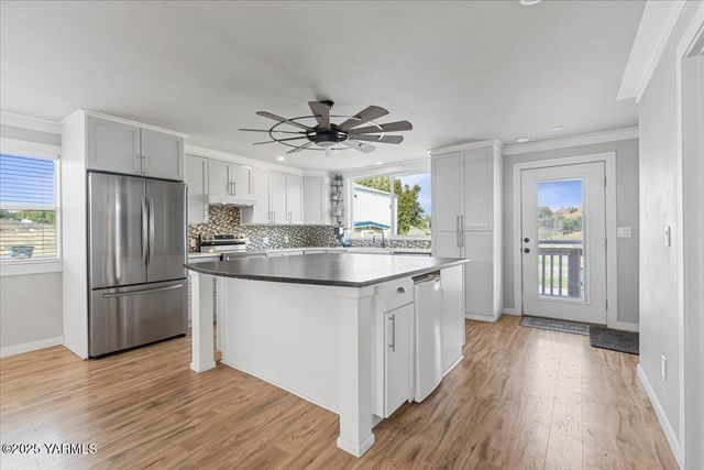 770 Lancaster Rd, Selah, WA 98942