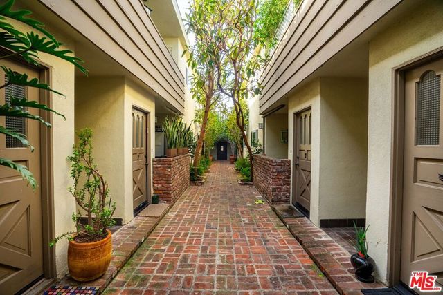 1317 Stanford Street 5, Santa Monica, CA 90404