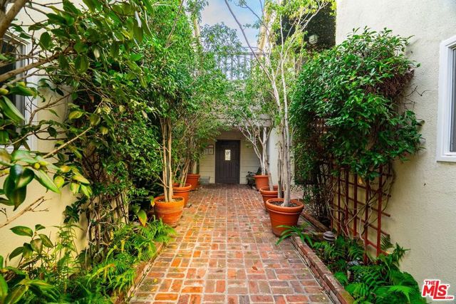 1317 Stanford Street 5, Santa Monica, CA 90404