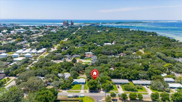 316 Kelly Street, Destin, FL 32541