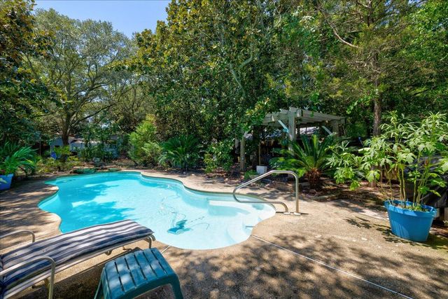 316 Kelly Street, Destin, FL 32541